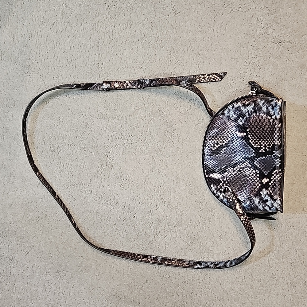 100% goat leather crossbody bag